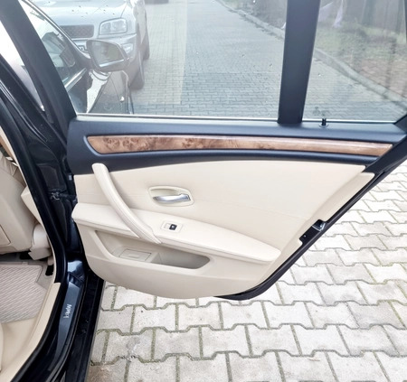 BMW Seria 5 cena 32500 przebieg: 356000, rok produkcji 2009 z Kutno małe 596